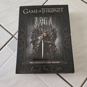 Game of Thrones The Complete First Season DVD Box Set